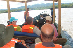 manu viaje en bote